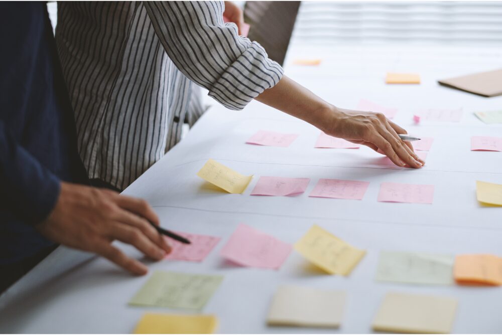 動画制作の相場はいくら？種類別・依頼先別の費用目安を紹介【2026年】